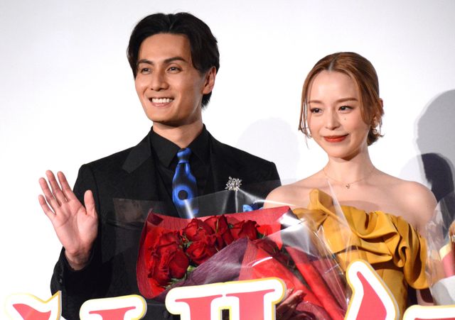 元宝塚トップ・彩風咲奈に沢城みゆき、平野綾、豊永利行、加藤和樹ドキドキ！劇場アニメ『ベルサイユのばら』世界最速上映会（15枚目）