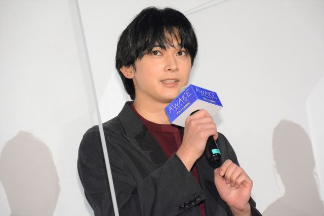 クリスマスに吉沢亮、若葉竜也ら『AWAKE』公開初日舞台あいさつ（8枚目）