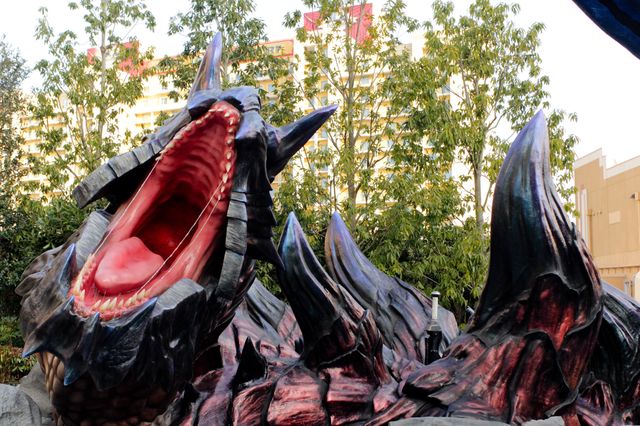 USJに「エヴァ」「進撃」「バイオ」「モンハン」「きゃりーぱみゅぱみゅ」！「ユニバーサル・クールジャパン2016」ギャラリー（3枚目）