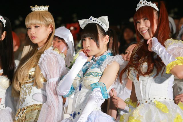 でんぱ組.inc、セクシー白魔女コスプレ披露！フォトギャラリー（6枚目）