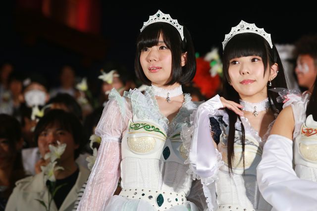 でんぱ組.inc、セクシー白魔女コスプレ披露！フォトギャラリー（9枚目）