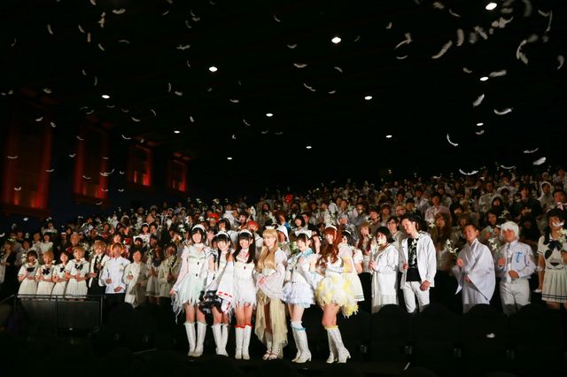 でんぱ組.inc、セクシー白魔女コスプレ披露！フォトギャラリー（10枚目）