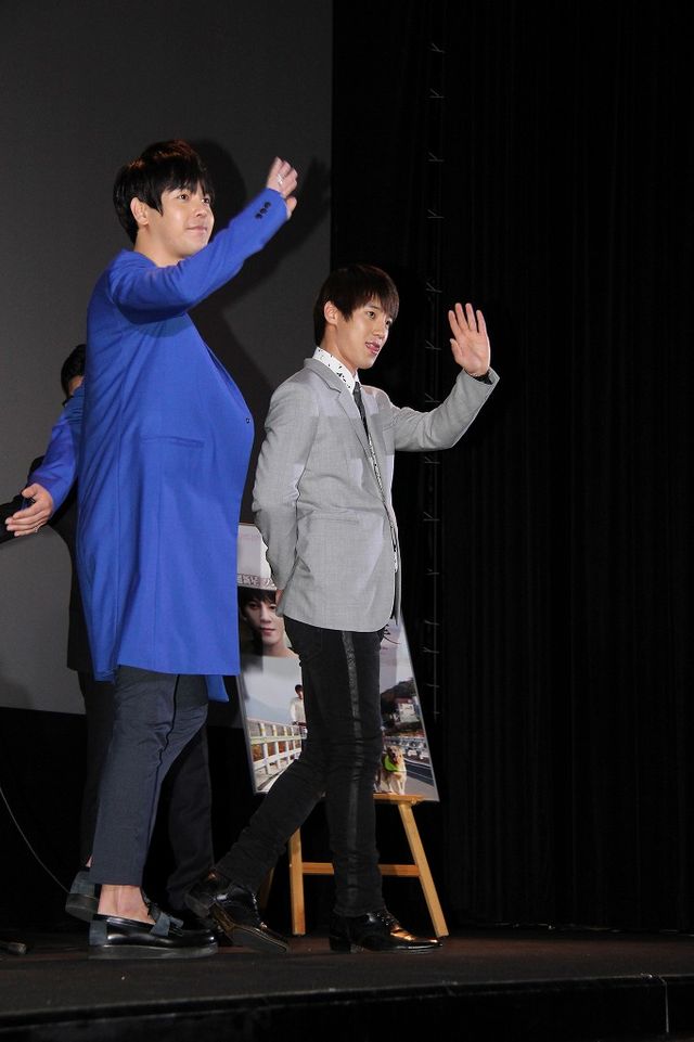 超新星のソンモとジヒョク、胸キュントークでファン沸かす　画像ギャラリー（16枚目）