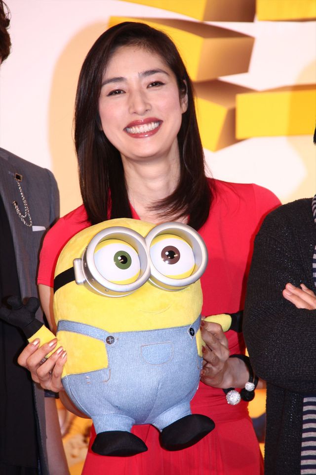 笑福亭鶴瓶のカツラ姿に天海祐希も思わず爆笑！『ミニオンズ』吹き替え版完成報告会見フォトギャラリー（12枚目）