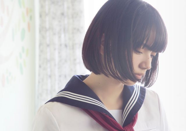 小松菜奈のセーラー服姿も！『さくら』場面写真：フォト