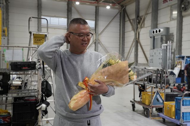 町田啓太、上半身びっしりタトゥー公開　Netflix「九条の大罪」メイキングカット集（6枚目）