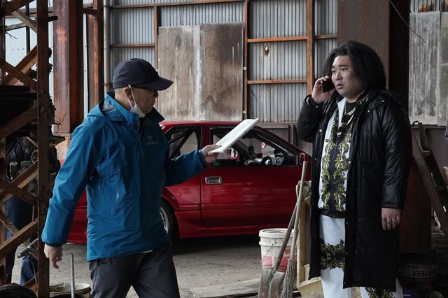 町田啓太、上半身びっしりタトゥー公開　Netflix「九条の大罪」メイキングカット集（17枚目）