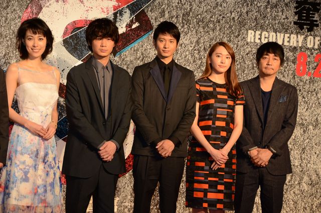 綾野剛、父になる向井理を祝福！フォトギャラリー（19枚目）