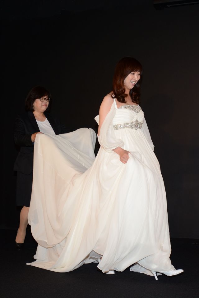 紫吹淳、おひとりさま結婚式！『人生スイッチ』イベントフォトギャラリー（14枚目）