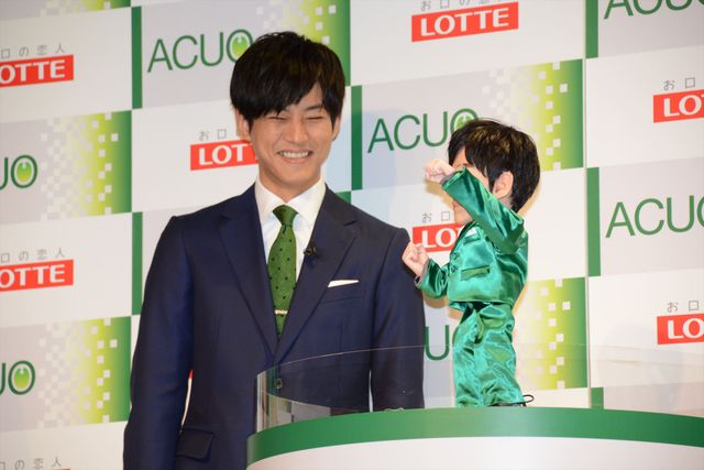 松坂桃李、そっくりロボットと登場！ロッテ「ACUO（アクオ）」イベントギャラリー（7枚目）