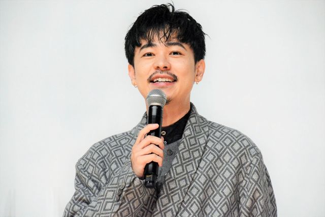 成田凌・前田敦子が登壇『コンビニエンス・ストーリー』公開記念舞台あいさつ（2枚目）