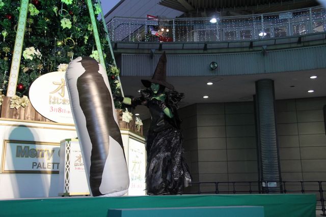 映画『オズ はじまりの戦い』オズツリー点灯式フォトギャラリー（8枚目）