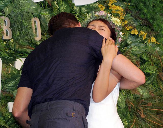 こんなハグされたら…！アレキサンダー・スカルスガルドがいっぱい『ターザン：REBORN』ギャラリー：フォトギャラリー