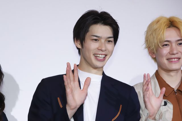 『仮面ライダーセイバー　深罪の三重奏（トリオ）』完成披露舞台あいさつ（9枚目）