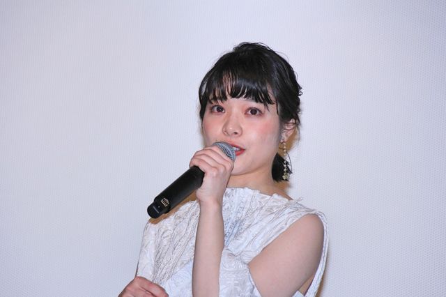 岸井ゆきの＆深川麻衣「まんぷく」コンビが親友役！『愛がなんだ』完成披露舞台あいさつ（8枚目）