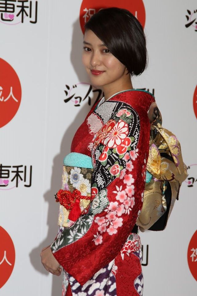 大人の仲間入りを果たした武井咲フォトギャラリー（14枚目）