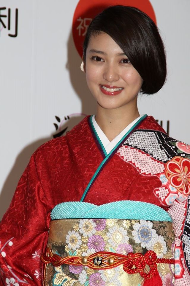 大人の仲間入りを果たした武井咲フォトギャラリー（15枚目）