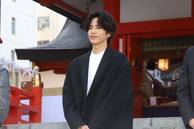 岡田将生、志尊淳、平手友梨奈が今年の漢字を発表！映画『さんかく窓の外側は夜』大ヒット祈願イベント（9枚目）