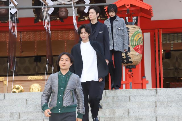 岡田将生、志尊淳、平手友梨奈が今年の漢字を発表！映画『さんかく窓の外側は夜』大ヒット祈願イベント（11枚目）