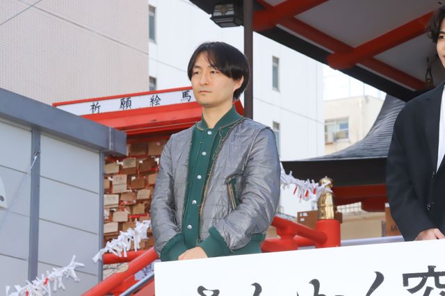 岡田将生、志尊淳、平手友梨奈が今年の漢字を発表！映画『さんかく窓の外側は夜』大ヒット祈願イベント（15枚目）