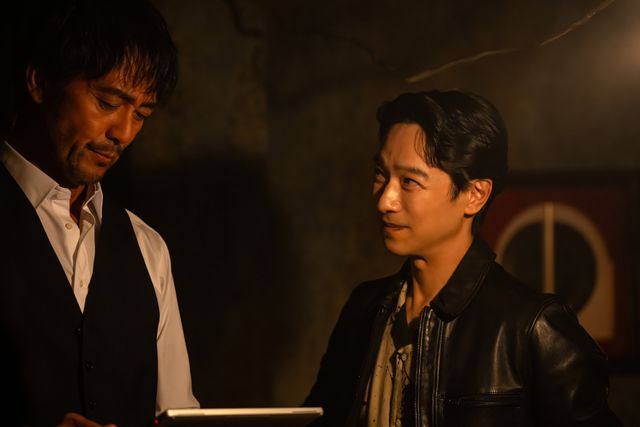 「VIVANT」堺雅人が怪演…恐ろしき敵リュウ・ミンシュエンが野崎に迫る（4枚目）