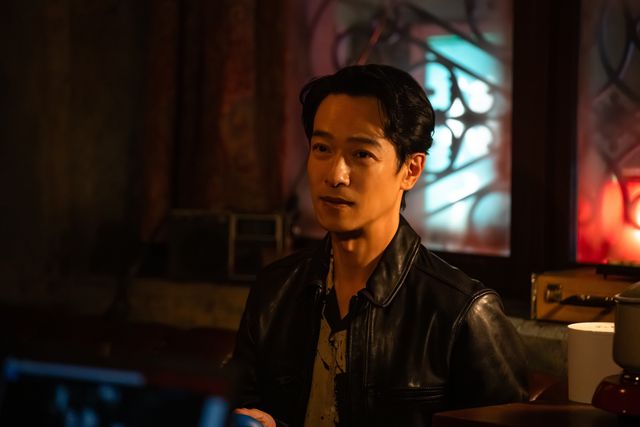「VIVANT」堺雅人が怪演…恐ろしき敵リュウ・ミンシュエンが野崎に迫る（5枚目）