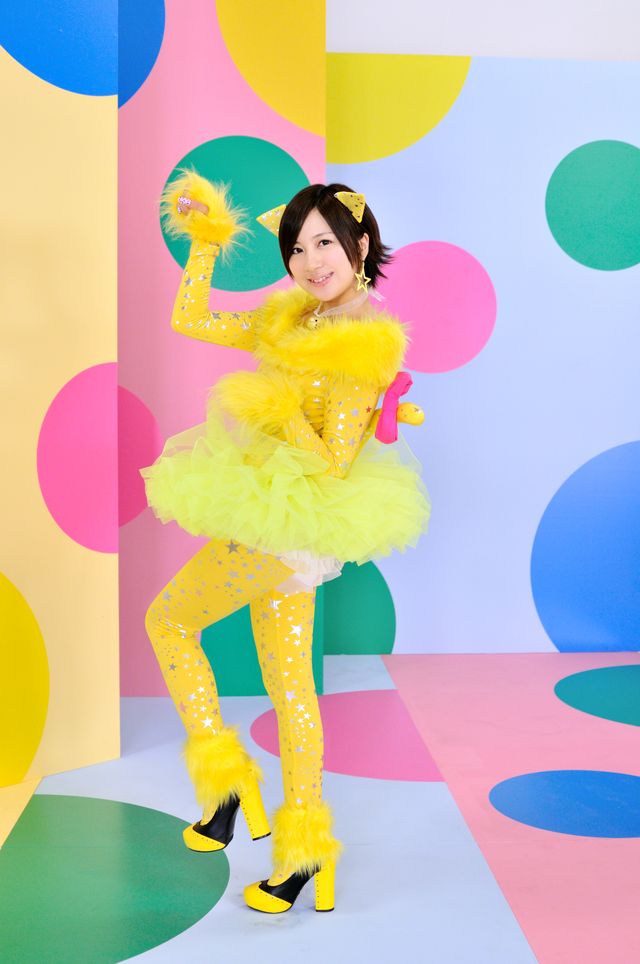 小野恵令奈セカンドシングル「えれにゃん」ネコ10変化写真ギャラリー（14枚目）