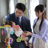 フォトギャラリー 華と和馬に赤ちゃんが ドラマ ルパンの娘 第3話 シネマトゥデイ