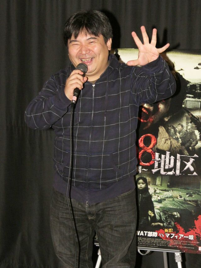 これぞ映画での日台文化交流!!　井口昇と“台湾の三池崇史”がゾンビと低予算と乳首を通じて友情深める!!　画像ギャラリー：フォトギャラリー