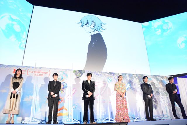 広瀬アリス、緊張で汗が止まらず一時降壇『バブル』完成披露イベント（7枚目）