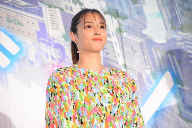 広瀬アリス、緊張で汗が止まらず一時降壇『バブル』完成披露イベント（8枚目）