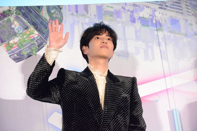 広瀬アリス、緊張で汗が止まらず一時降壇『バブル』完成披露イベント（25枚目）