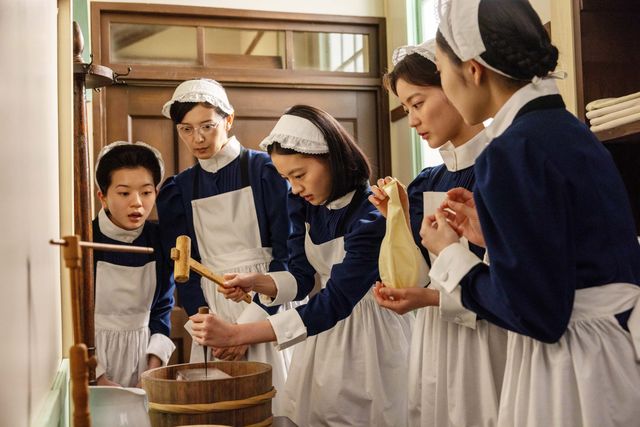 【画像9枚】朝ドラ「風、薫る」直美（上坂樹里）たちは氷を囲んで…第52回場面写真：フォトギャラリー