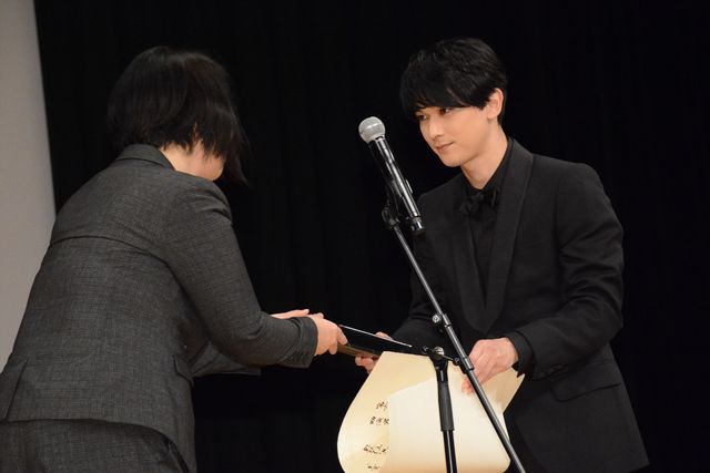 長澤まさみ、吉沢亮ら黒でドレスアップ…第62回ブルーリボン賞授賞式（20枚目）