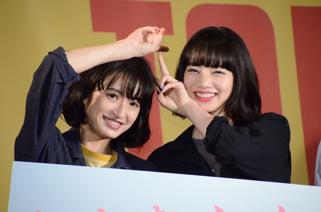 仲睦まじい小松菜奈＆門脇麦『さよならくちびる』公開直前イベント（15枚目）