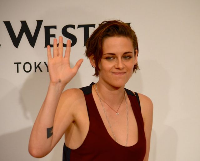 『トワイライト』のクリステン・スチュワートが日本で撮影するってよ！8月2日に都内で行われた緊急会見フォトギャラリー　ニコラス・ホルトもいるよ！（13枚目）