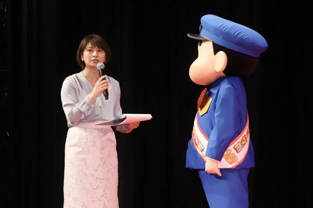 チョコプラ長田、相方・松尾に笑顔『映画クレヨンしんちゃん　謎メキ！花の天カス学園』完成披露舞台あいさつ（9枚目）