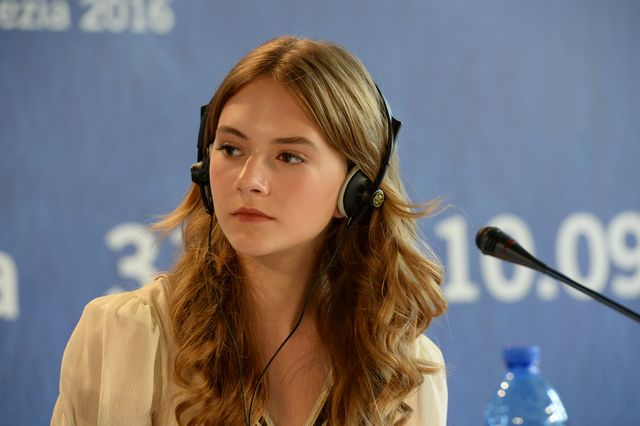 リアル人魚！ダコタ・ファニング会場を魅了！写真ギャラリー（18枚目）