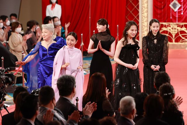 清原果耶、石原さとみ、広瀬すず、有村架純らが華やかに彩る！（70枚目）