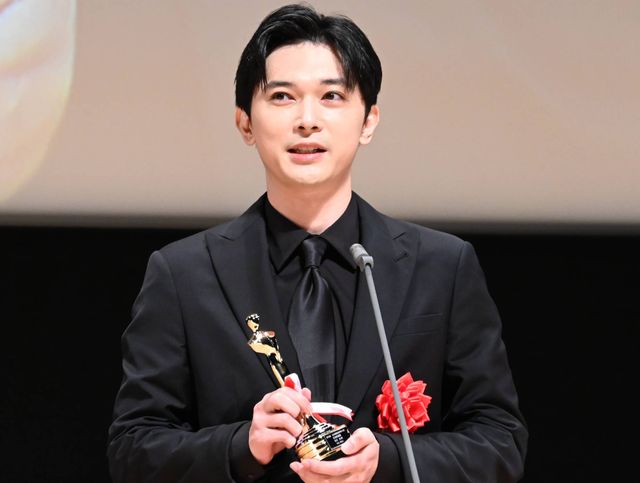吉沢亮