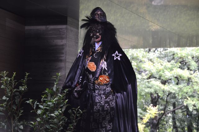 ベイダー卿降臨？『スター・ウォーズ』狂言＆武人屏風画、京都でお披露目！（7枚目）