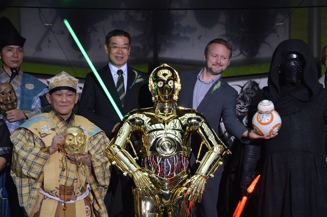 ベイダー卿降臨？『スター・ウォーズ』狂言＆武人屏風画、京都でお披露目！（17枚目）