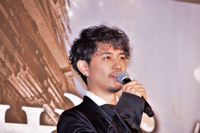 ファスベンダー、日本のファンにこの笑顔～！『アサシン　クリード』イベントフォトギャラリー（7枚目）