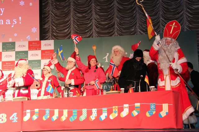 武井咲がサンタさんに！「メニークリスマス」記者発表会フォトギャラリー（7枚目）