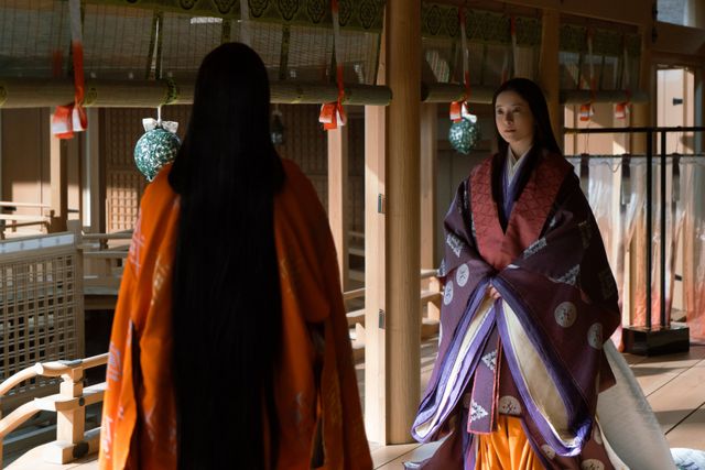 倫子がまひろに不意打ち！「光る君へ」第47回場面写真（4枚目）