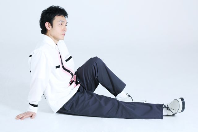 草なぎ剛、クールな表情から笑顔まで…インタビュー撮りおろしカット＜9枚＞（2枚目）