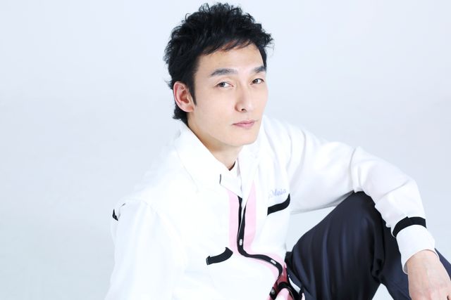 草なぎ剛、クールな表情から笑顔まで…インタビュー撮りおろしカット＜9枚＞（3枚目）