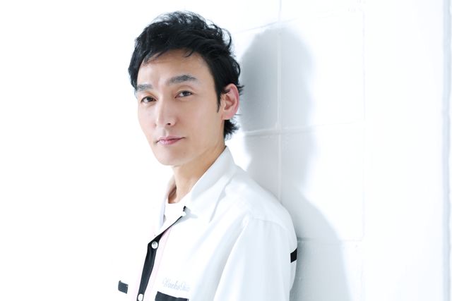 草なぎ剛、クールな表情から笑顔まで…インタビュー撮りおろしカット＜9枚＞（7枚目）