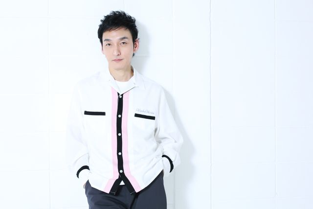 草なぎ剛、クールな表情から笑顔まで…インタビュー撮りおろしカット＜9枚＞（9枚目）