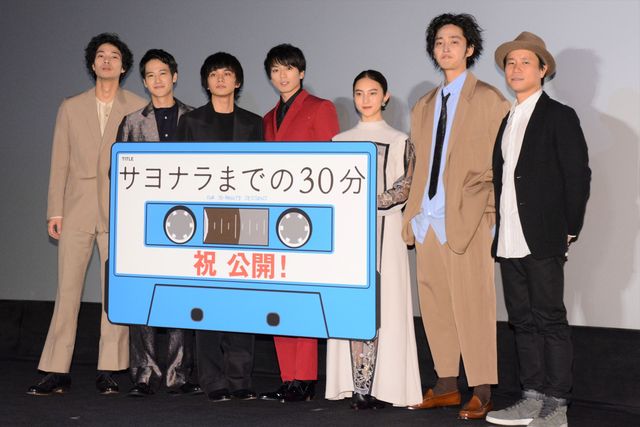 新田真剣佑＆北村匠海W主演『サヨナラまでの30分』公開記念舞台あいさつ（15枚目）